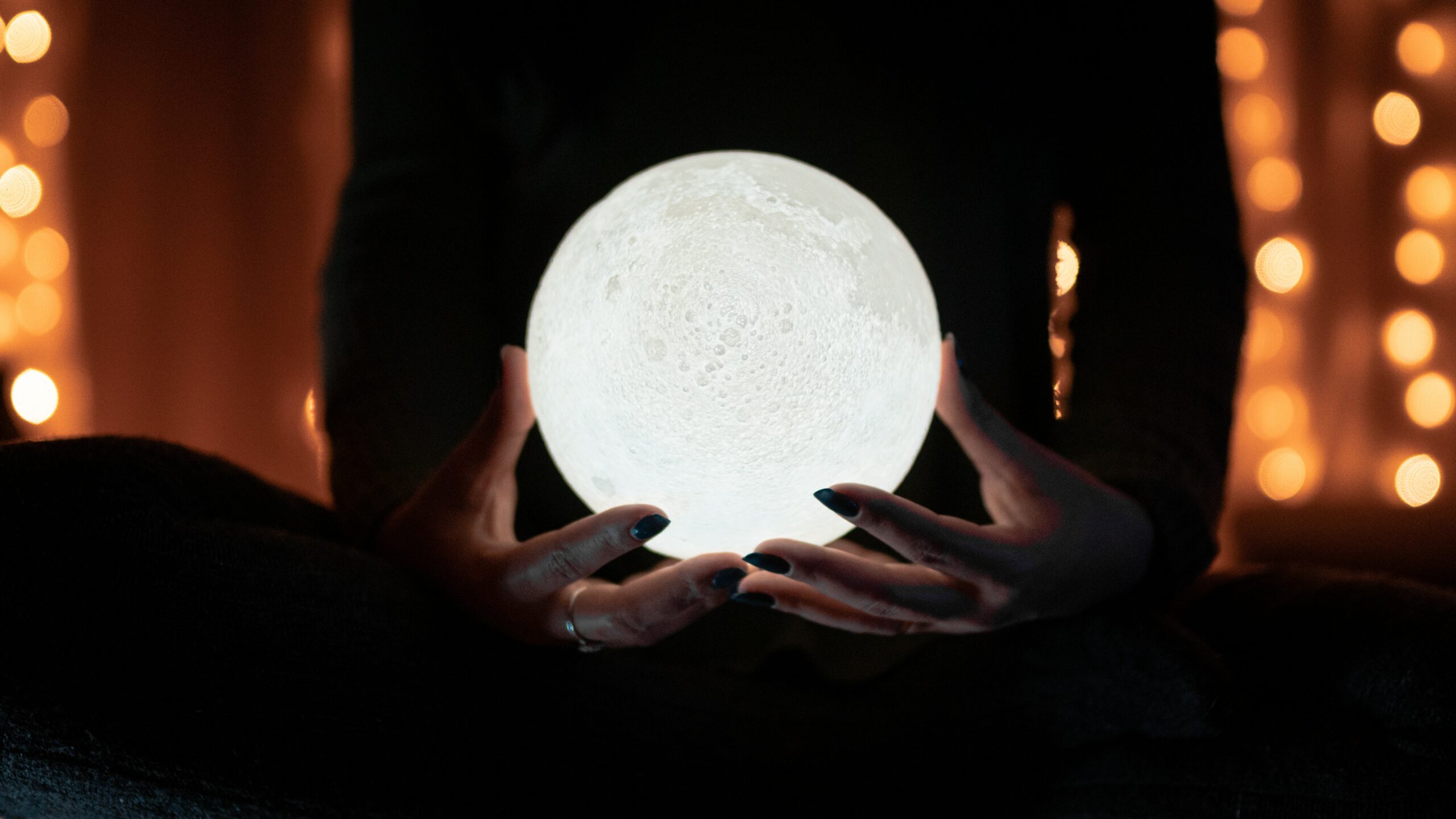 moon-glowing-on-hand